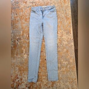 Levi's 721 High Rise Skinny Jeans